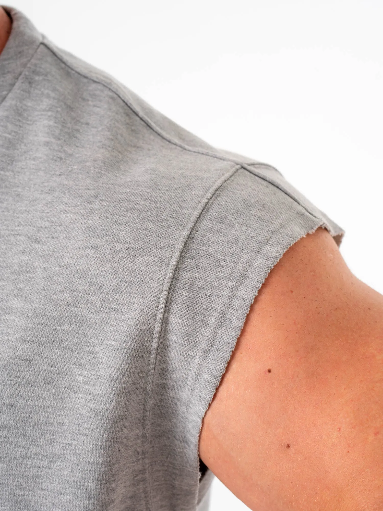 Cut Off Muscle Tank - Grey Marle