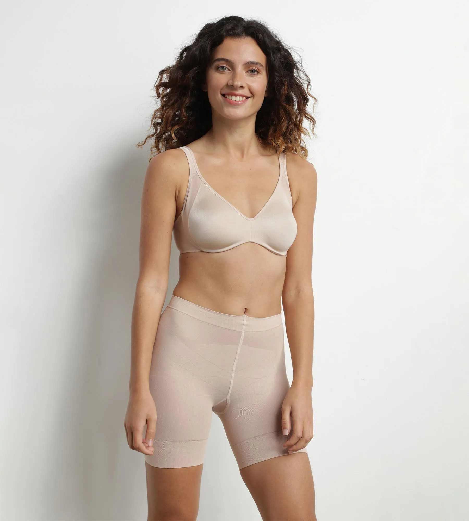 New Skin Women's Action Slimming Long Shorts