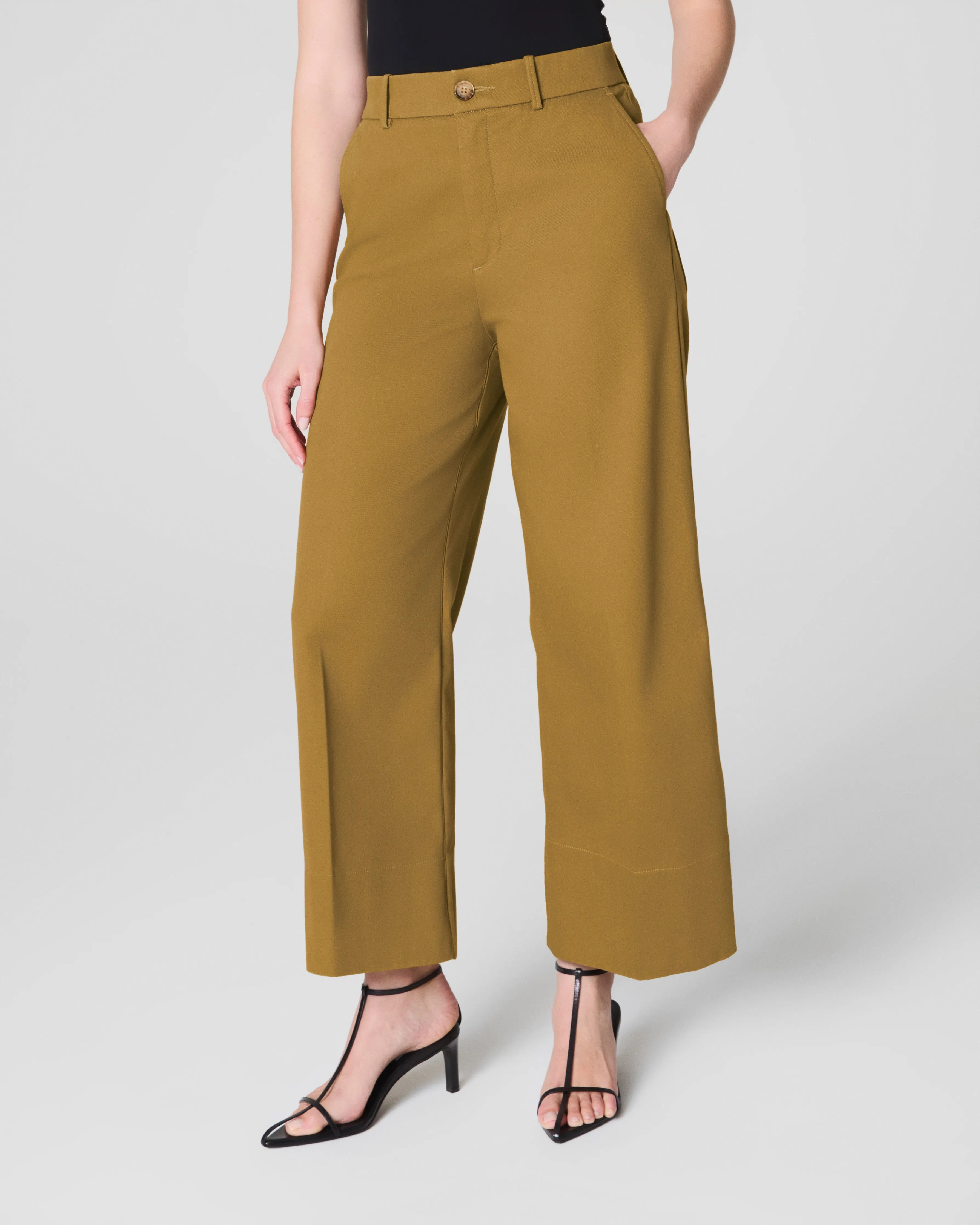 SPANXsupersmooth™ Stretch Twill Cropped Wide Leg Pant