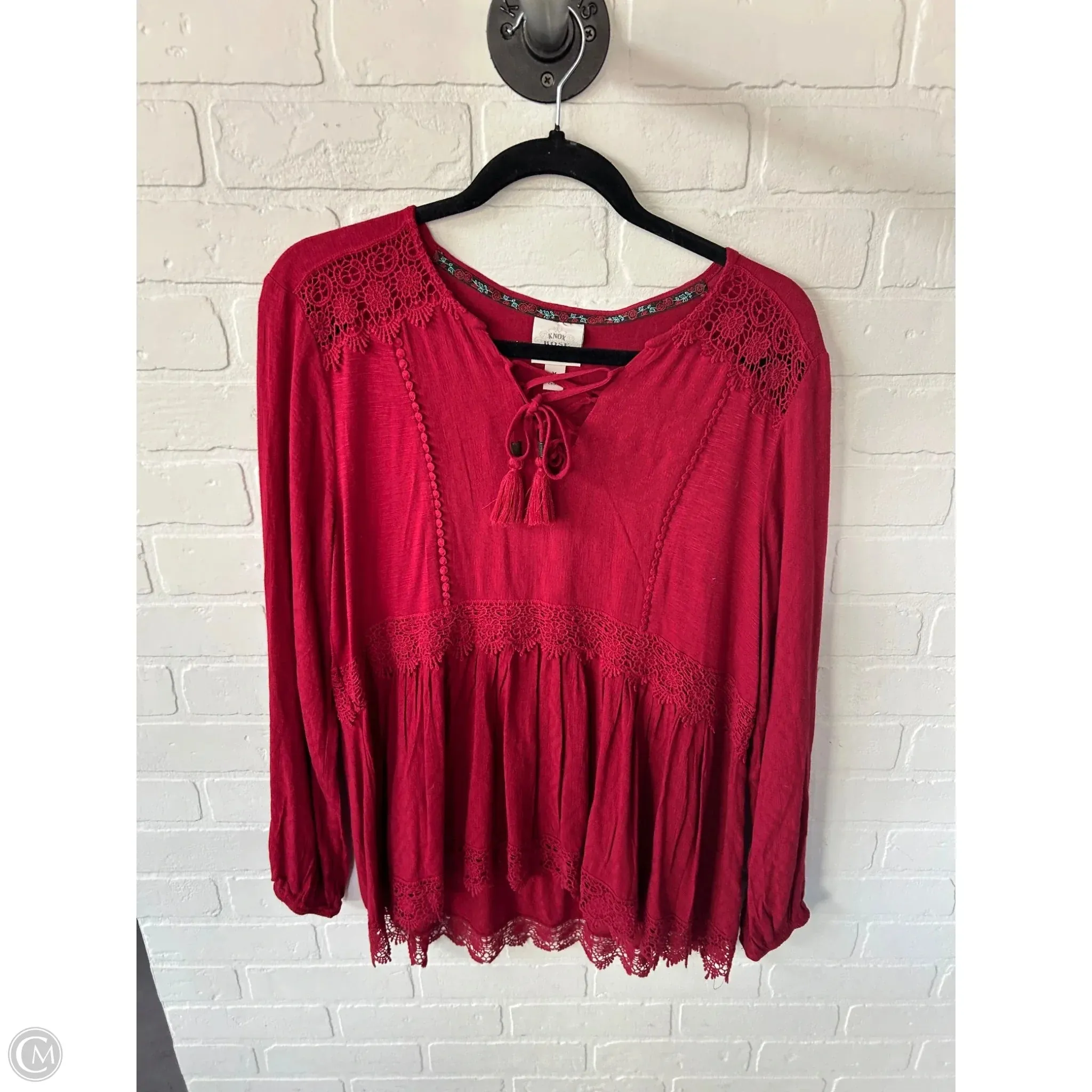 Top Long Sleeve By Knox Rose In Red, Size: M