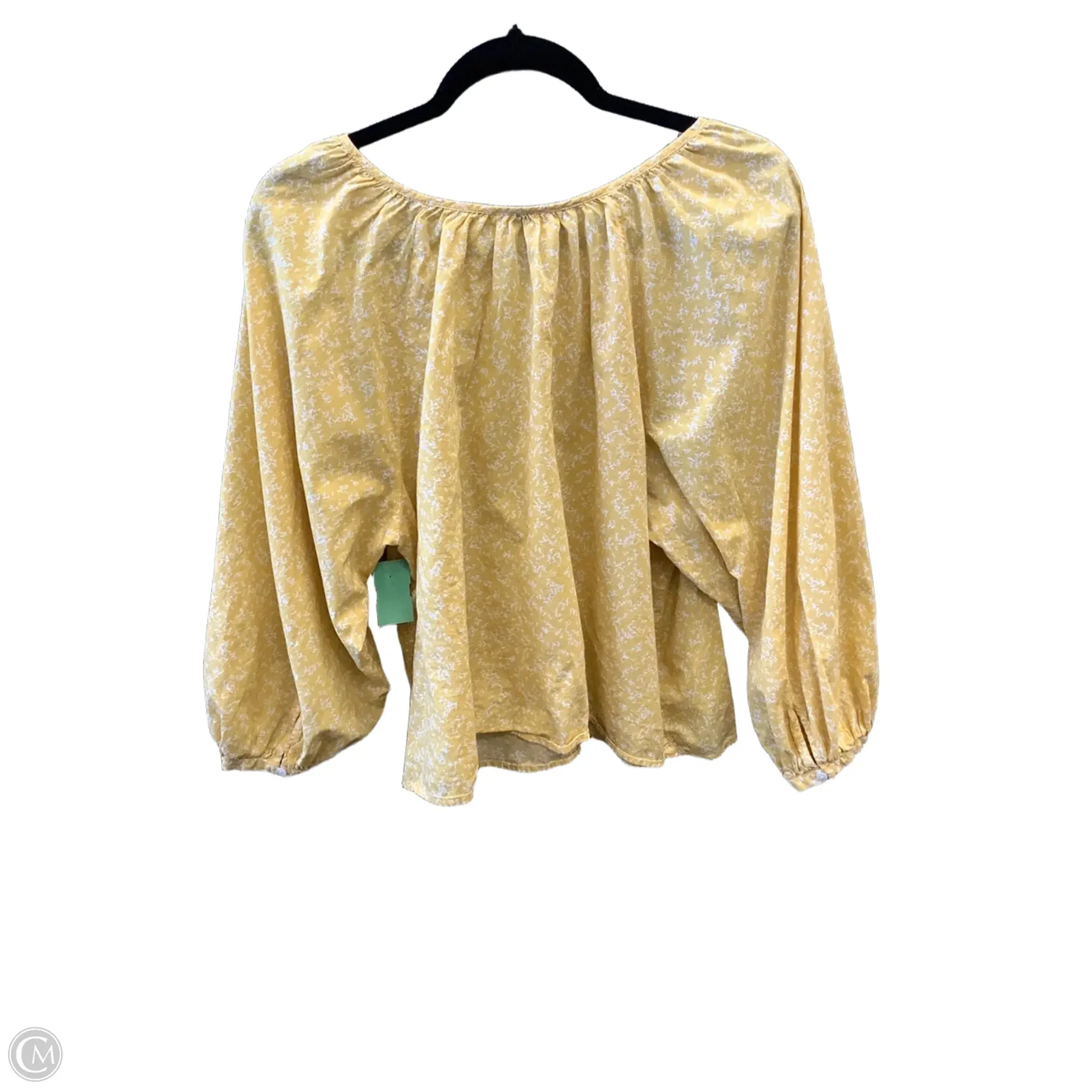 Top Long Sleeve By Universal Thread In Yellow, Size: L